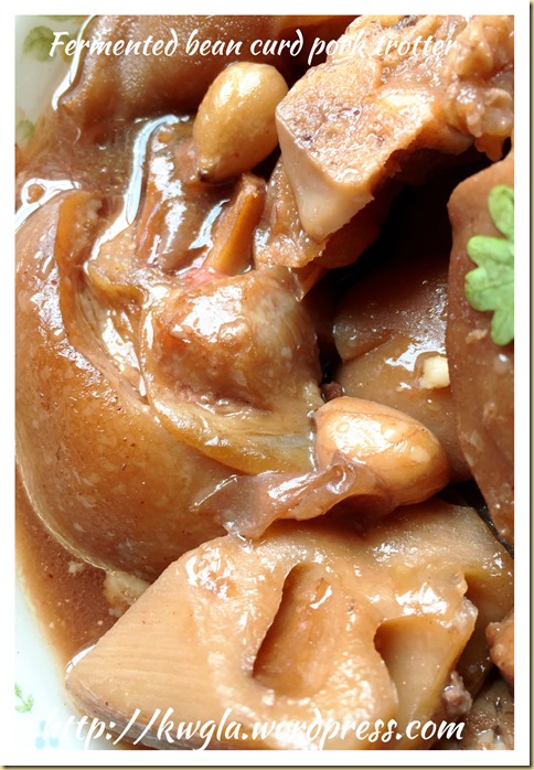 Braised Nam Yu Pork Trotters With Lotus Roots and Peanuts (南乳花生莲藕猪手）